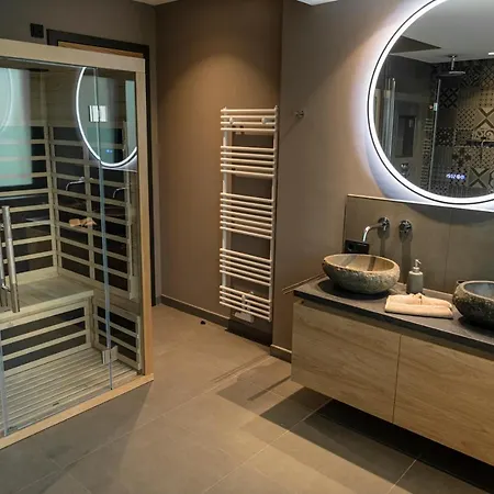 Wellness House Relax Mit Whirlpool *